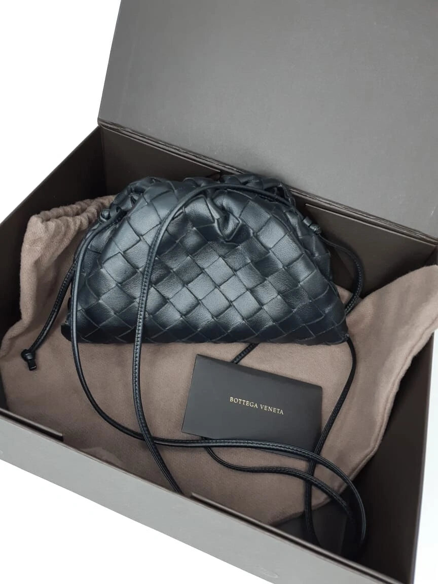 Intrecciato Leather Clutch Pouch