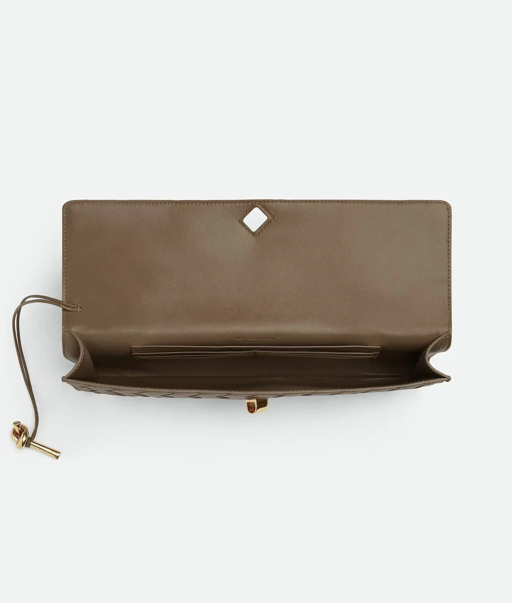 Andiamo Clutch Pinecone - EliteLux Outlet
