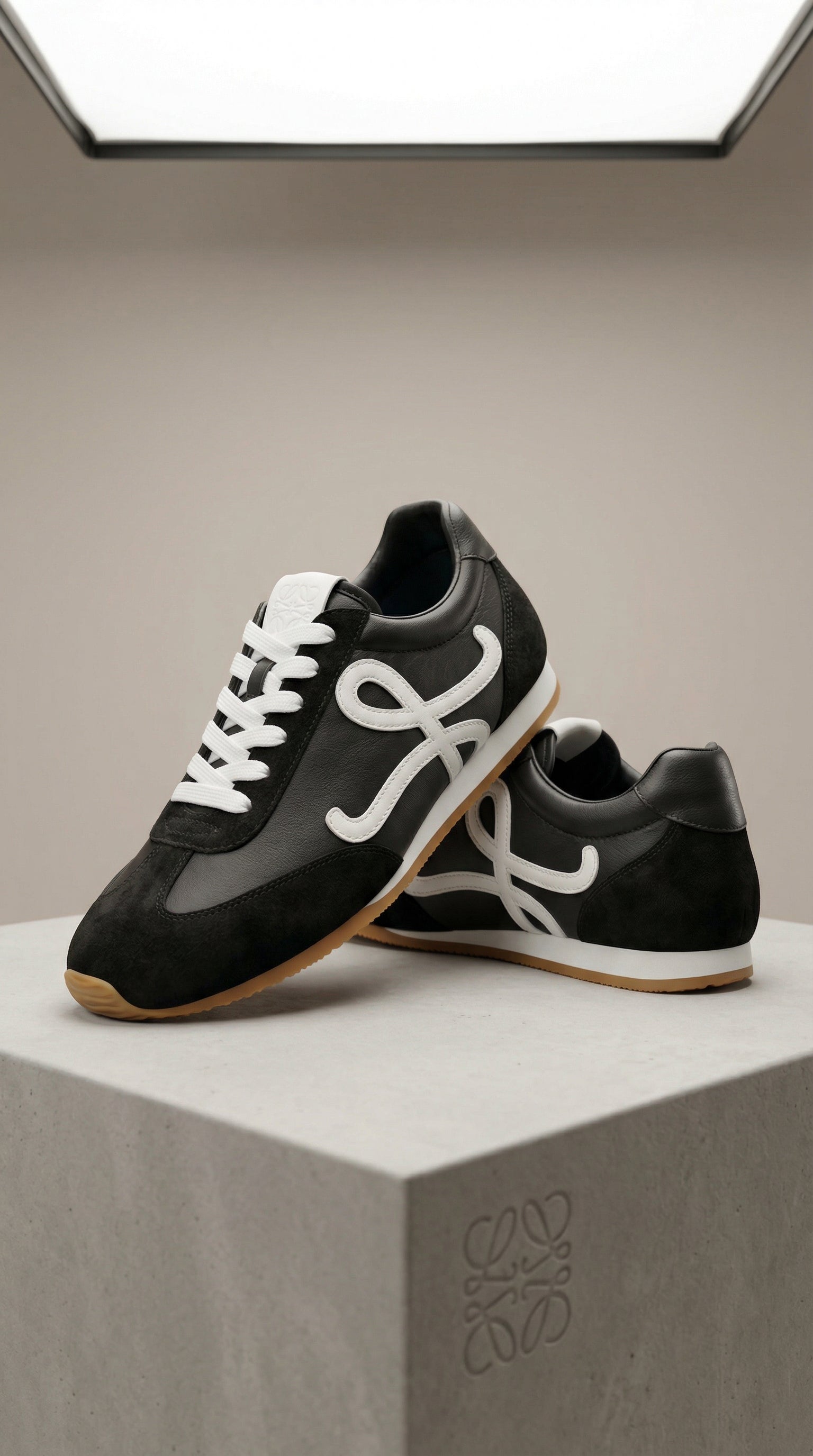 Classic Low Sneaker – Black & White