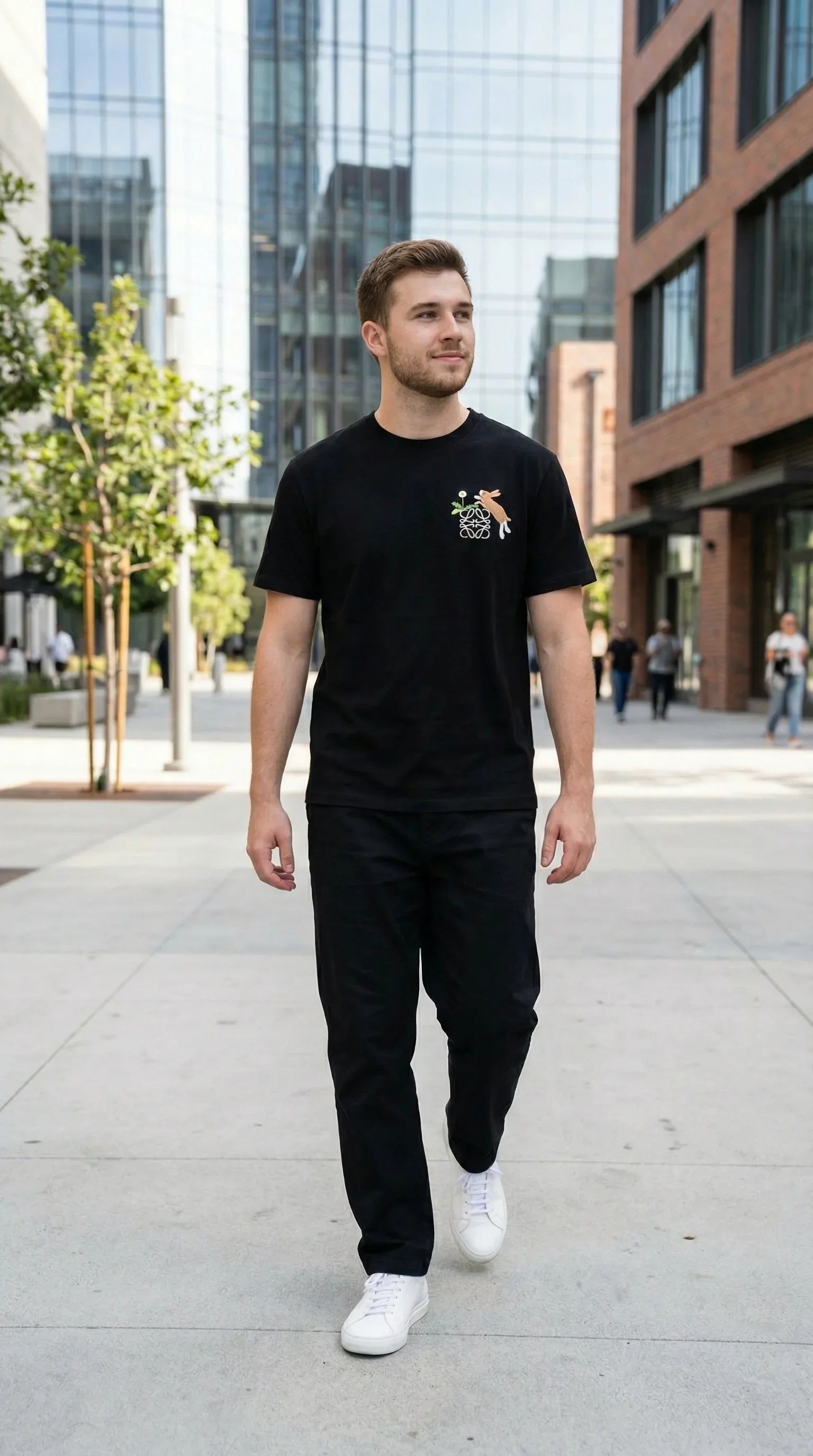 Embroidered Rabbit Graphic Tee – Black - EliteLux Outlet