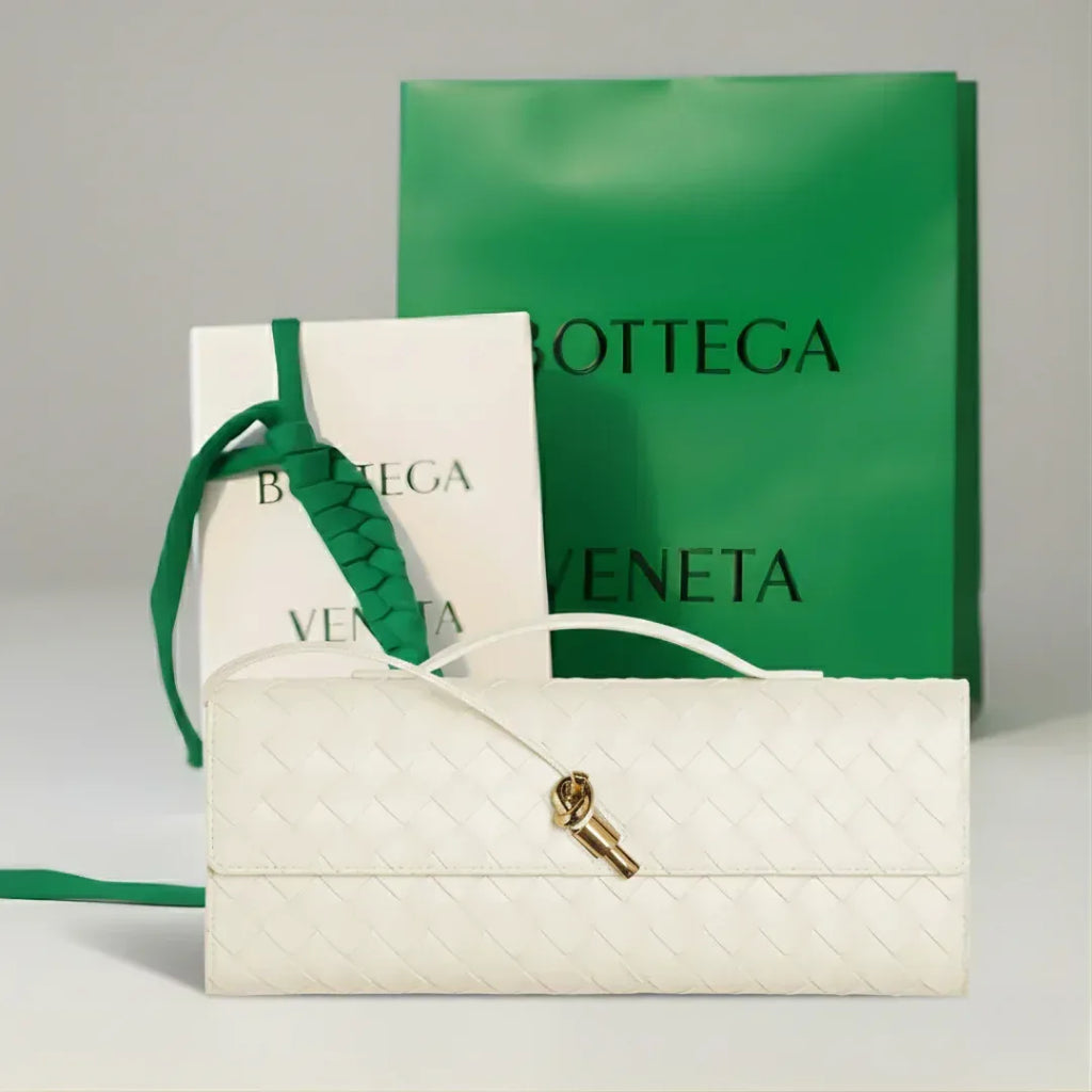 Andiamo Clutch Sea salt - EliteLux Outlet