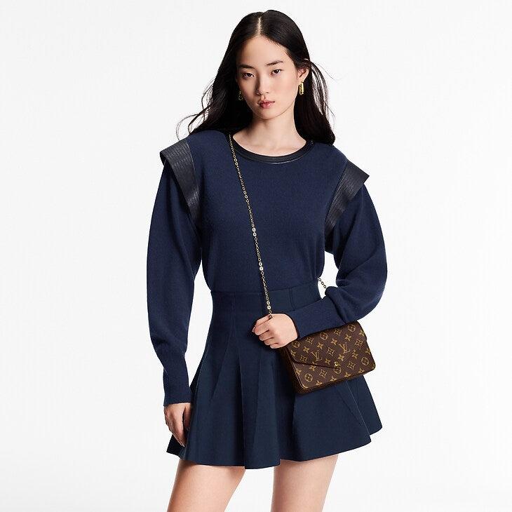 Chain Pochette Bag