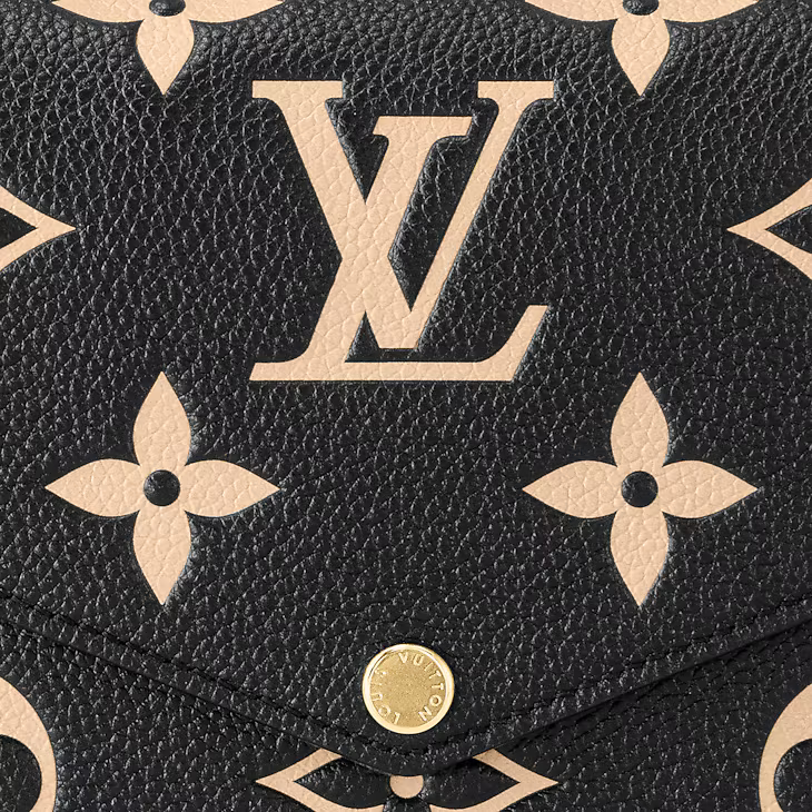 Chain Pochette Bag