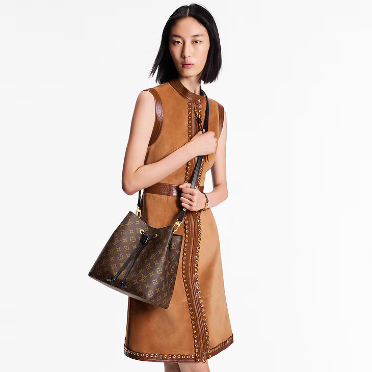 MM Bucket Bag - Black
